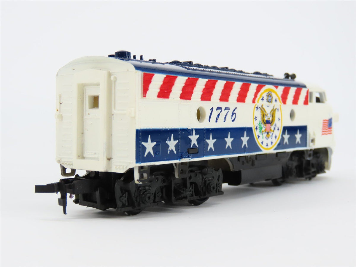 HO Scale Life-Like Bicentennial F7A Diesel Locomotive #1776 UNPOWERED