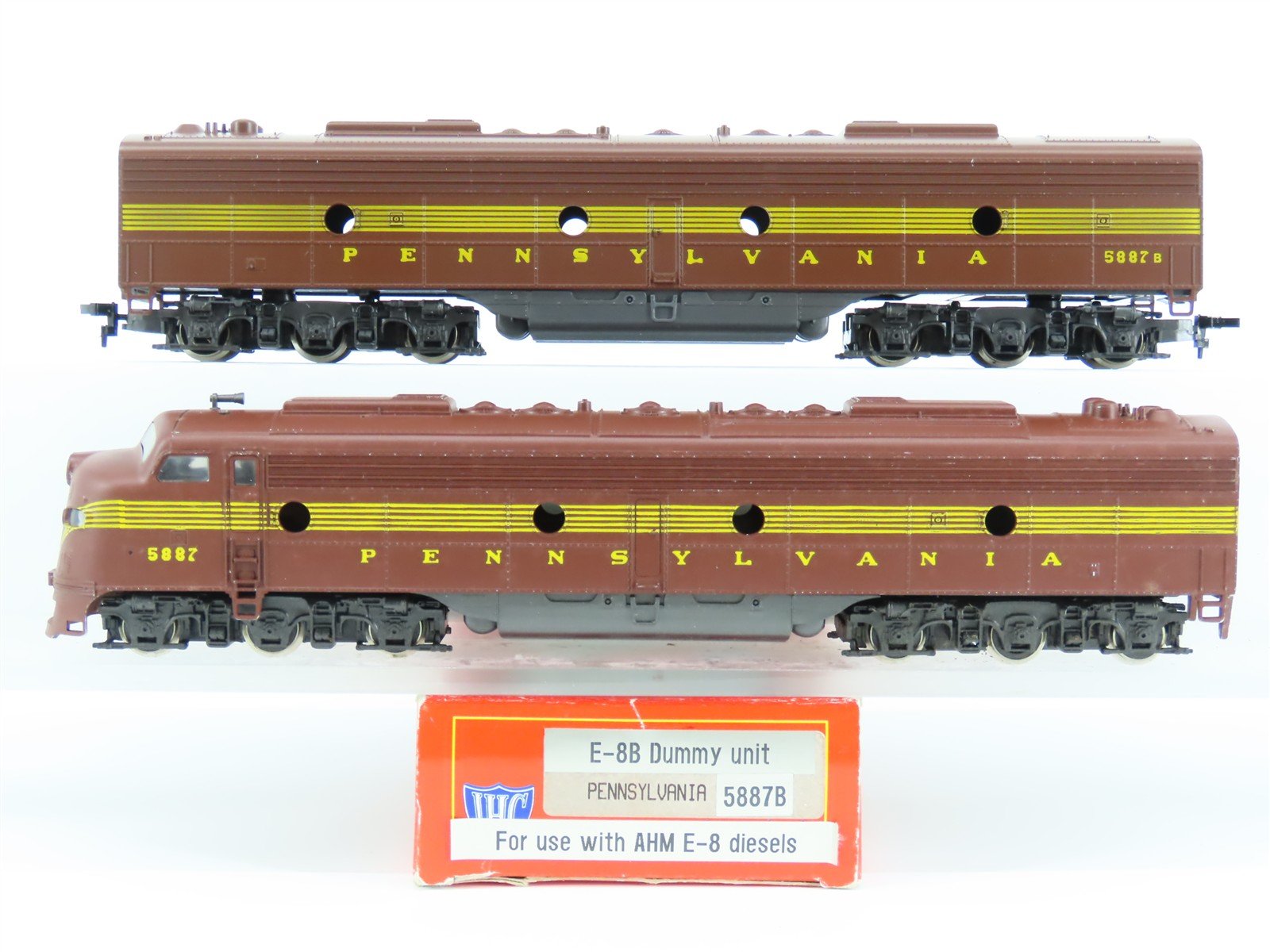 HO Scale Rivarossi PRR Pennsylvania E8 A/B Diesel Locomotive Set