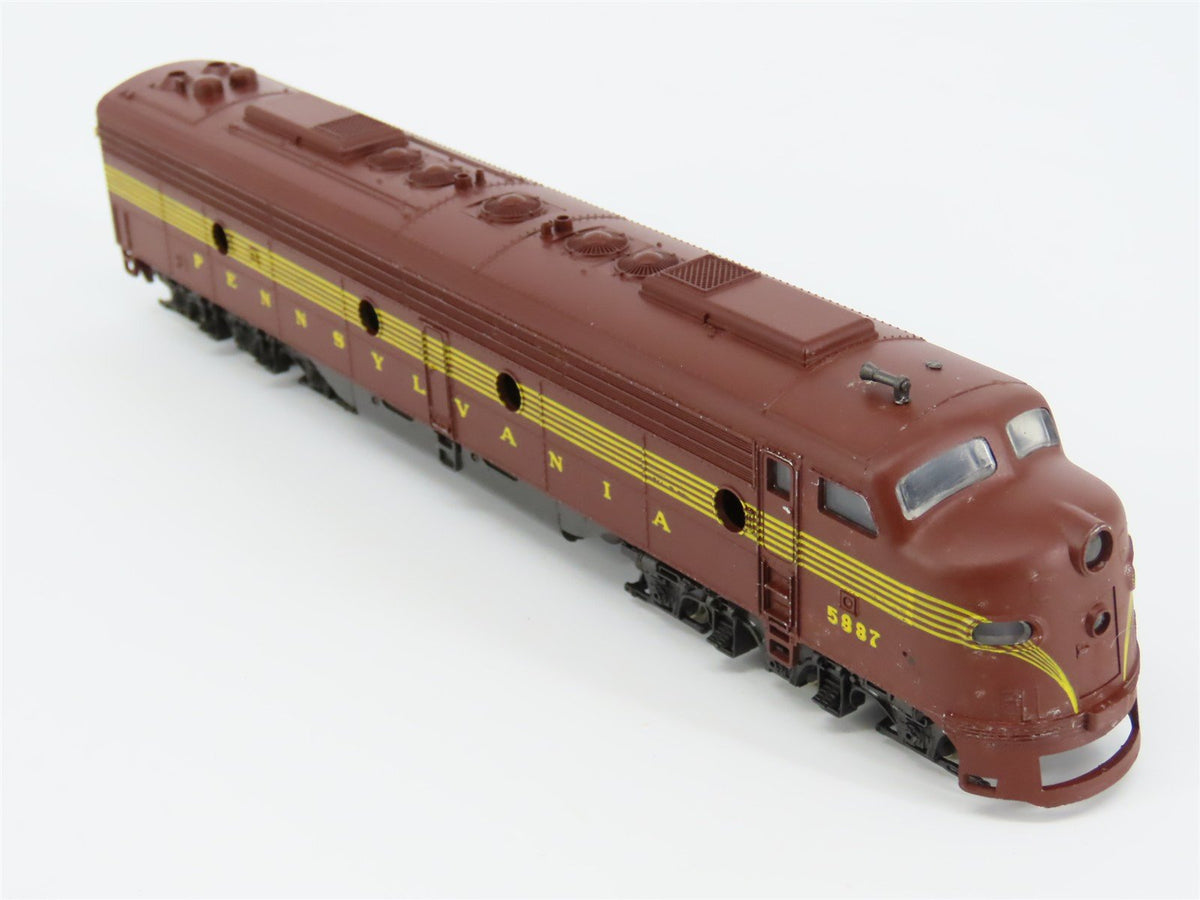 HO Scale Rivarossi PRR Pennsylvania E8 A/B Diesel Locomotive Set