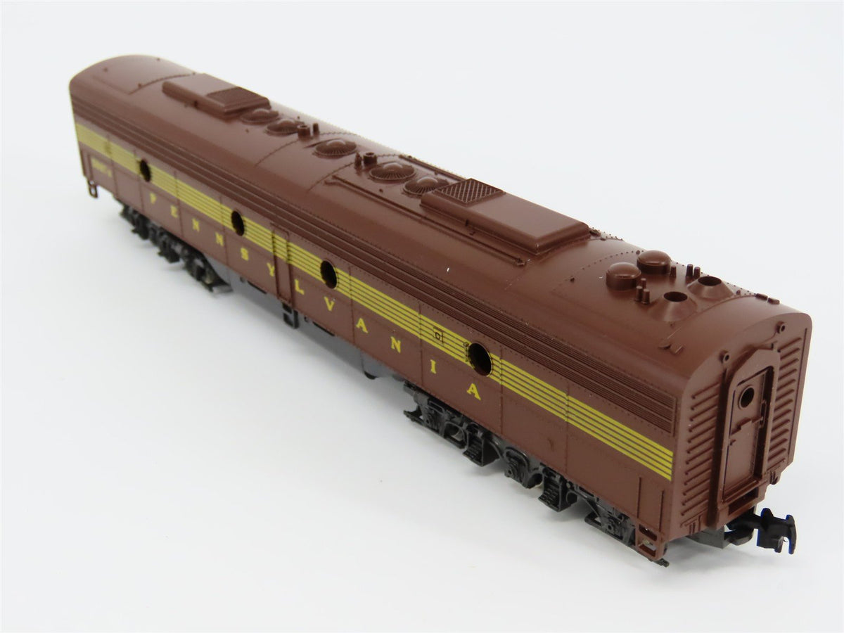 HO Scale Rivarossi PRR Pennsylvania E8 A/B Diesel Locomotive Set