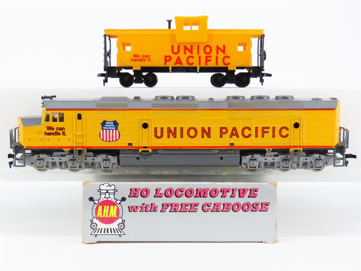 HO Scale AHM UP Union Pacific F45 Diesel Locomotive w/Caboose