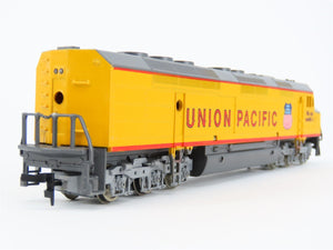 HO Scale AHM UP Union Pacific F45 Diesel Locomotive w/Caboose