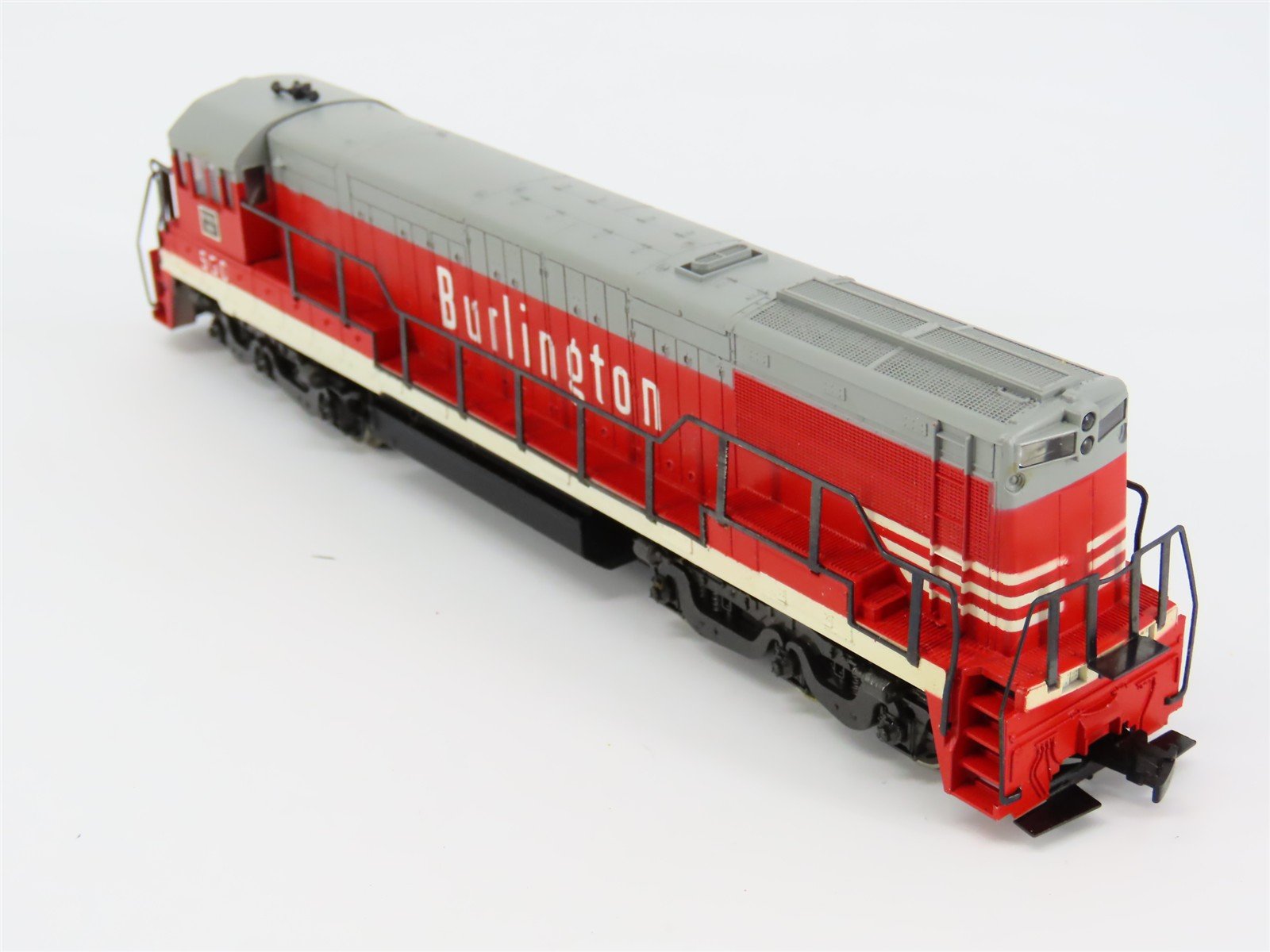 HO Scale AHM 5056 CBQ Burlington U25C Diesel Locomotive #550