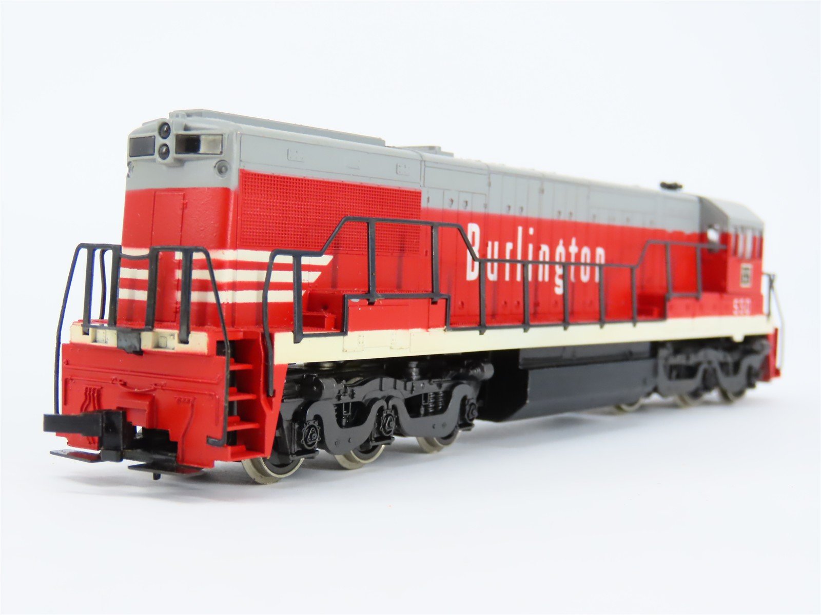 HO Scale AHM 5056 CBQ Burlington U25C Diesel Locomotive #550