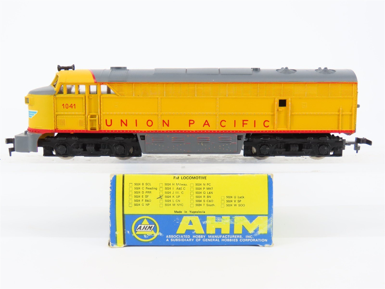 HO Scale AHM 5024K UP Union Pacific FM Diesel Locomotive #1041