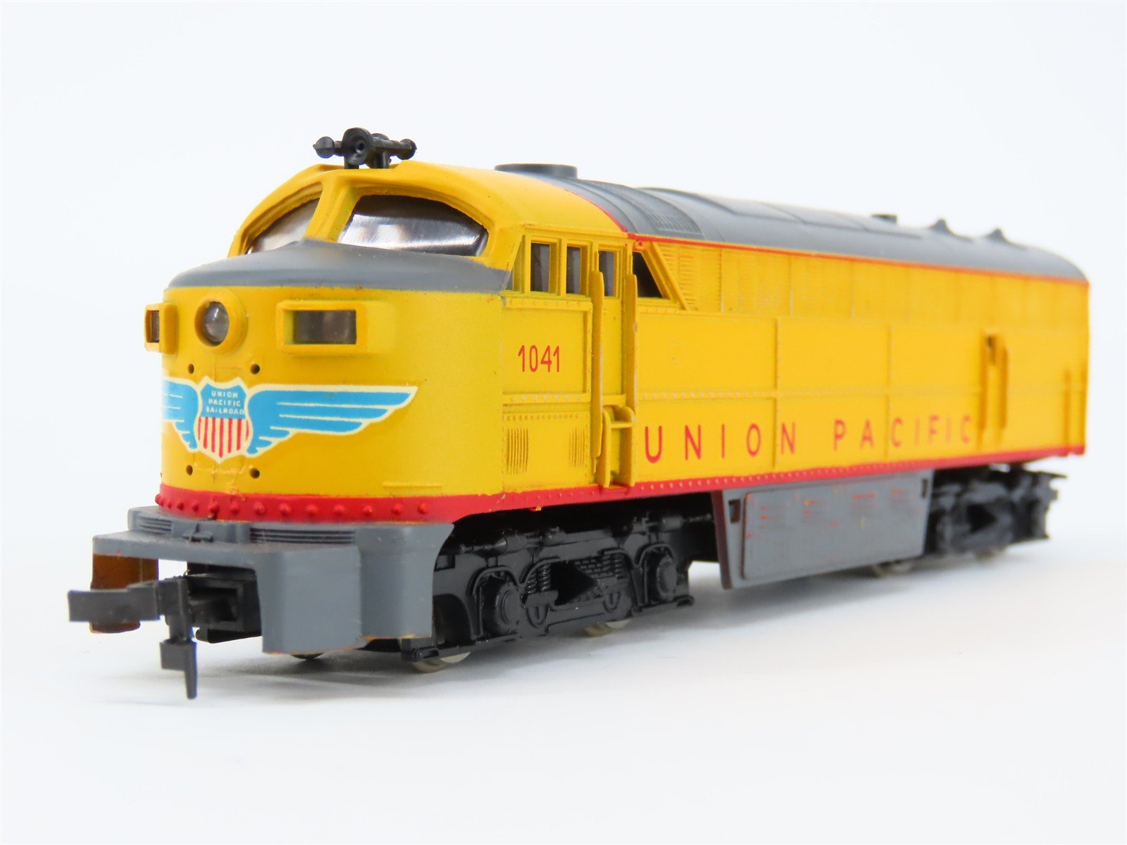 HO Scale AHM 5024K UP Union Pacific FM Diesel Locomotive #1041