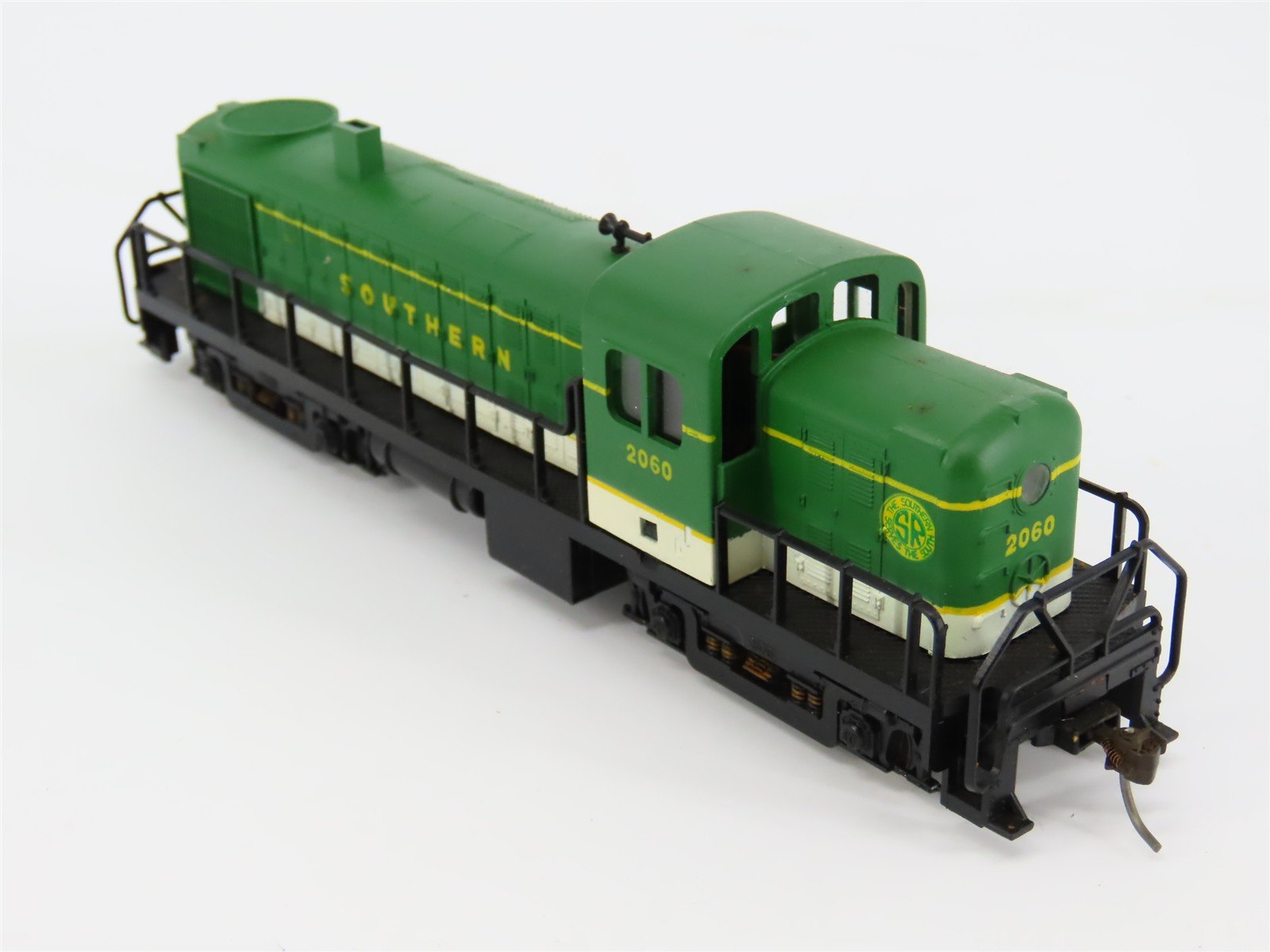 HO Scale AHM 5131K Southern RS-2 Diesel Locomotive #2060 Customized