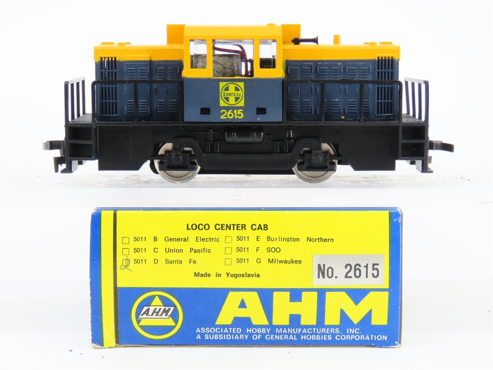 HO Scale AHM 5011D ATSF Santa Fe Center Cab Diesel Locomotive #2615