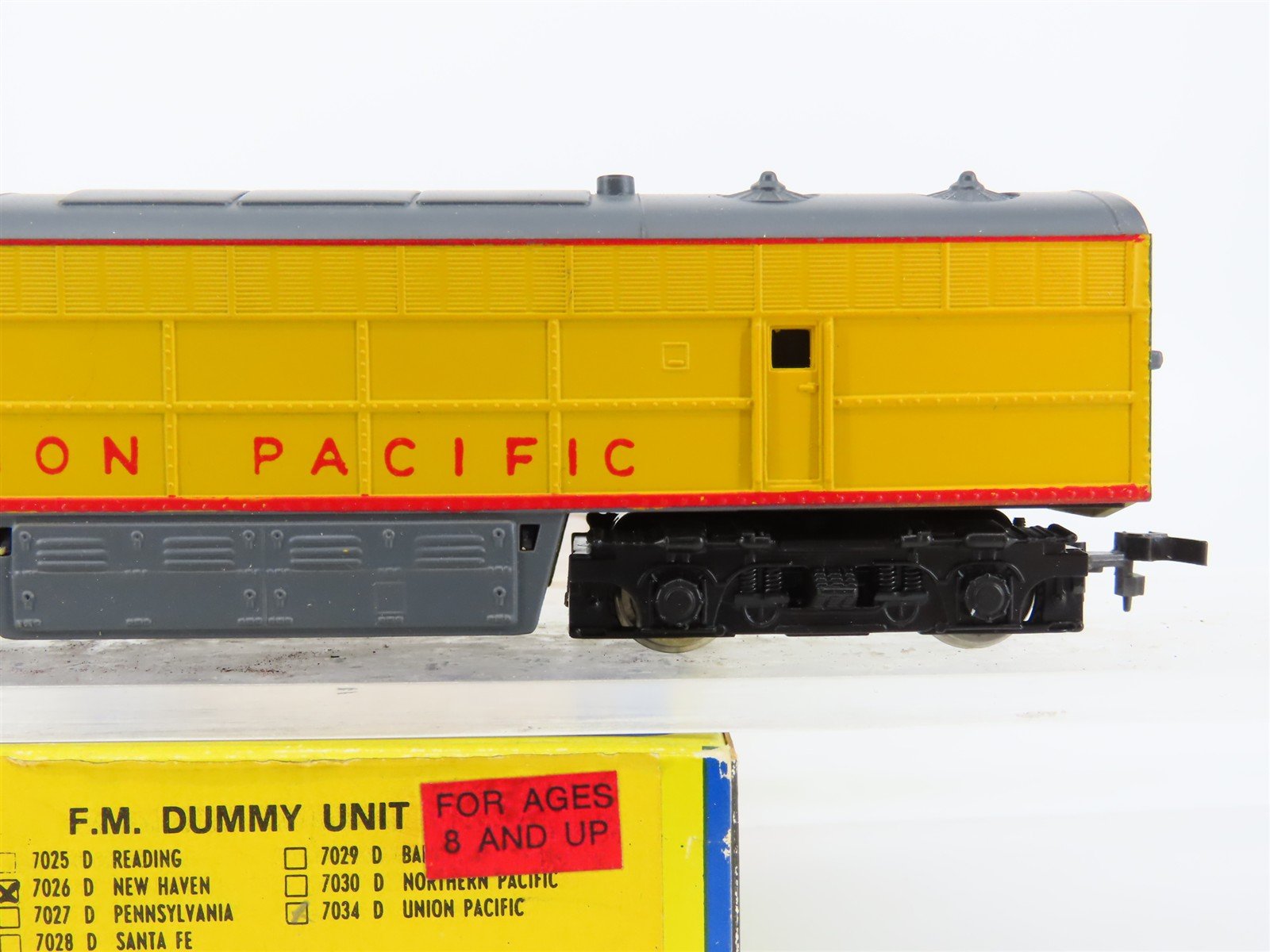 HO Scale AHM 7026D UP Union Pacific FM B Unit Diesel Locomotive UNPOWERED
