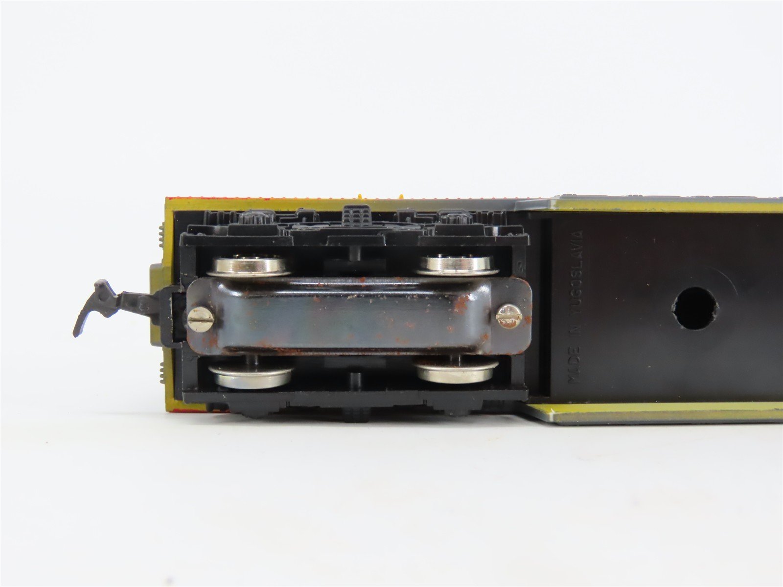 HO Scale AHM 7026D UP Union Pacific FM B Unit Diesel Locomotive UNPOWERED