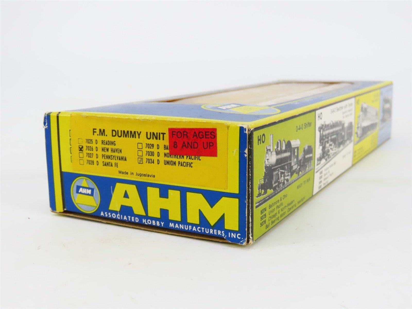 HO Scale AHM 7026D UP Union Pacific FM B Unit Diesel Locomotive UNPOWERED