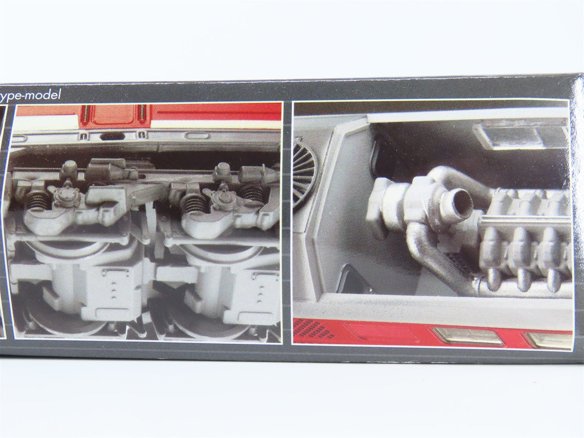 HO Scale Revell 02169 BR130/230 &quot;Ludmilla&quot; Unpowered Diesel Loco Kit SEALED