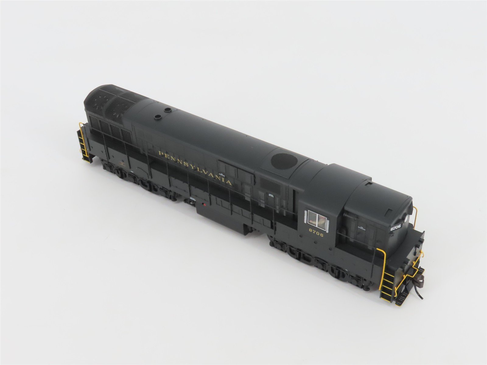 HO Atlas Master Gold 7716 PRR FM Trainmaster Diesel #8706 w/ DCC & Sound