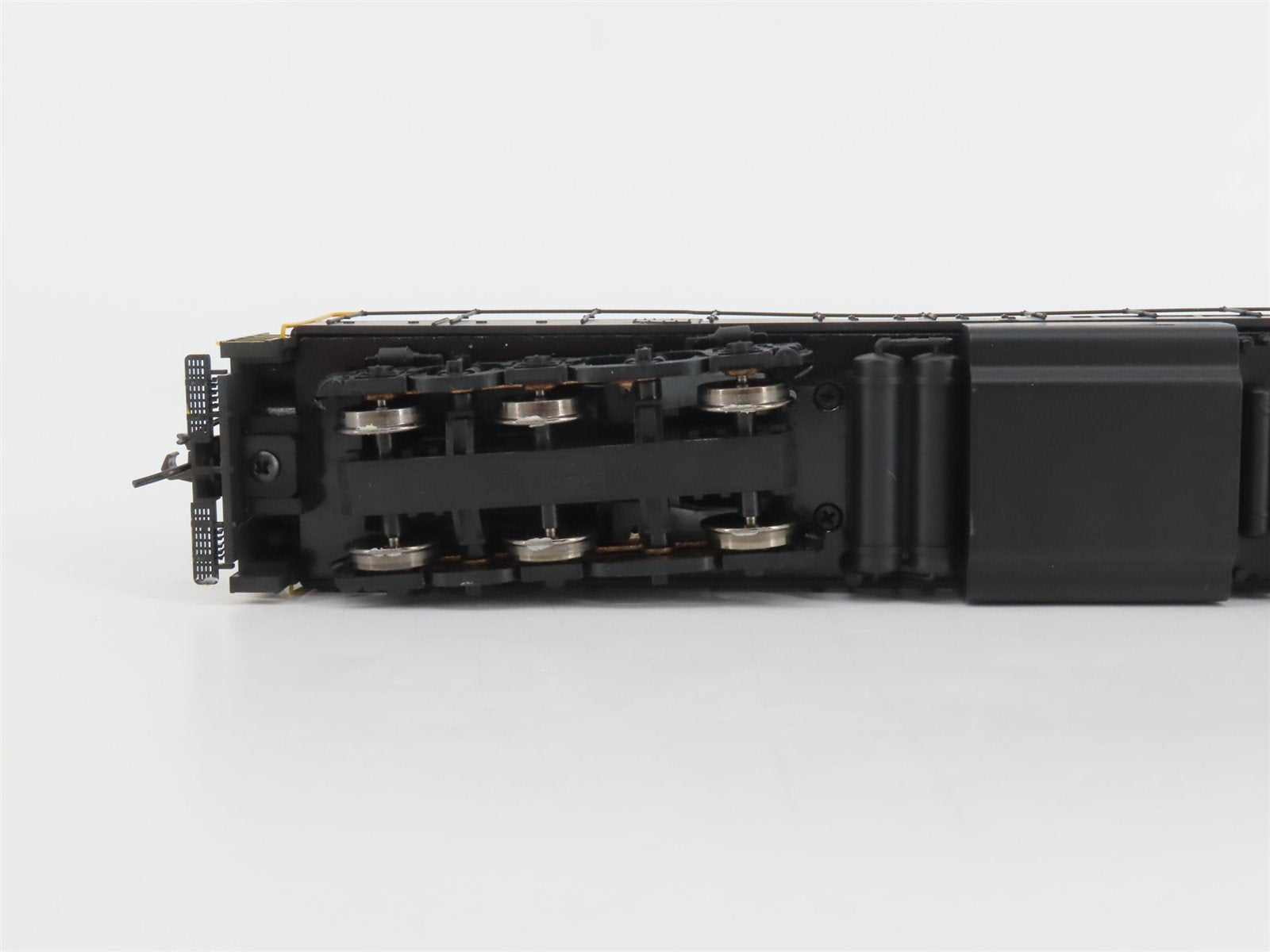 HO Atlas Master Gold 7716 PRR FM Trainmaster Diesel #8706 w/ DCC & Sound