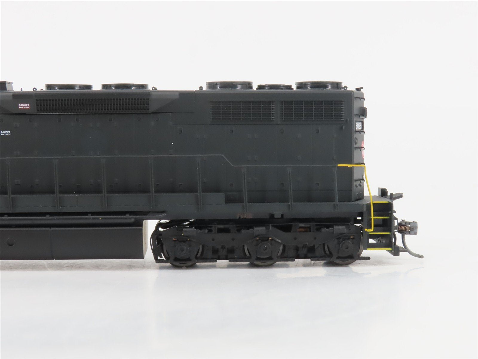 HO Scale Atlas Master PRR Pennsylvania EMD SD35 Diesel #6025 w/ DCC