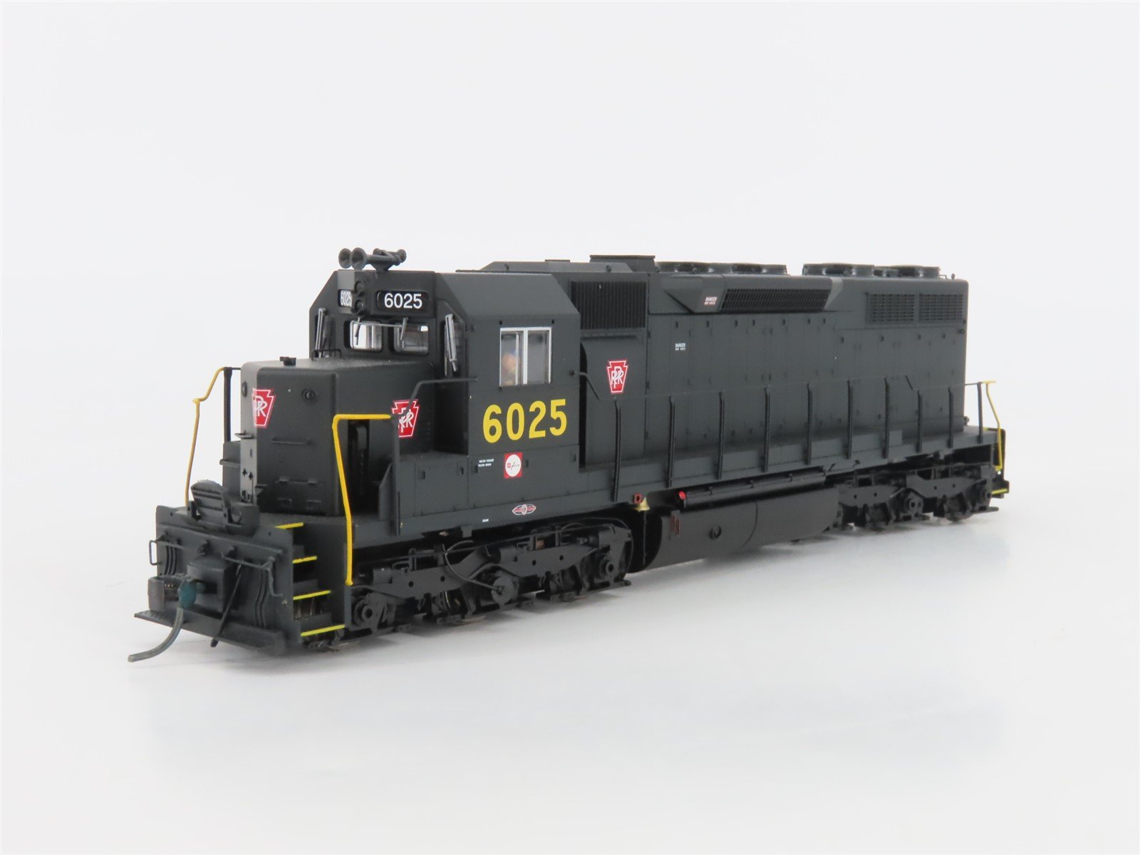 HO Scale Atlas Master PRR Pennsylvania EMD SD35 Diesel #6025 w/ DCC