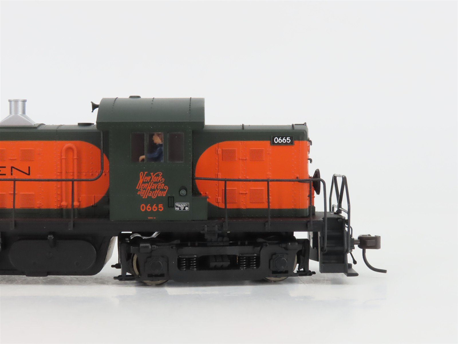 HO Scale Atlas Classic 7107 NH New Haven ALCO RS-1 Diesel Locomotive #0665