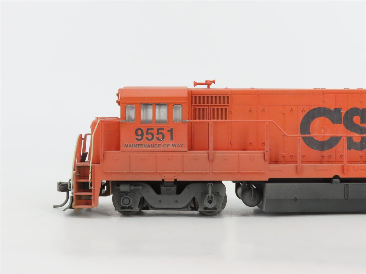 HO Scale Atlas 8670 CSX MofW Orange GE U23B Diesel #9551 - Custom &amp; Weathered