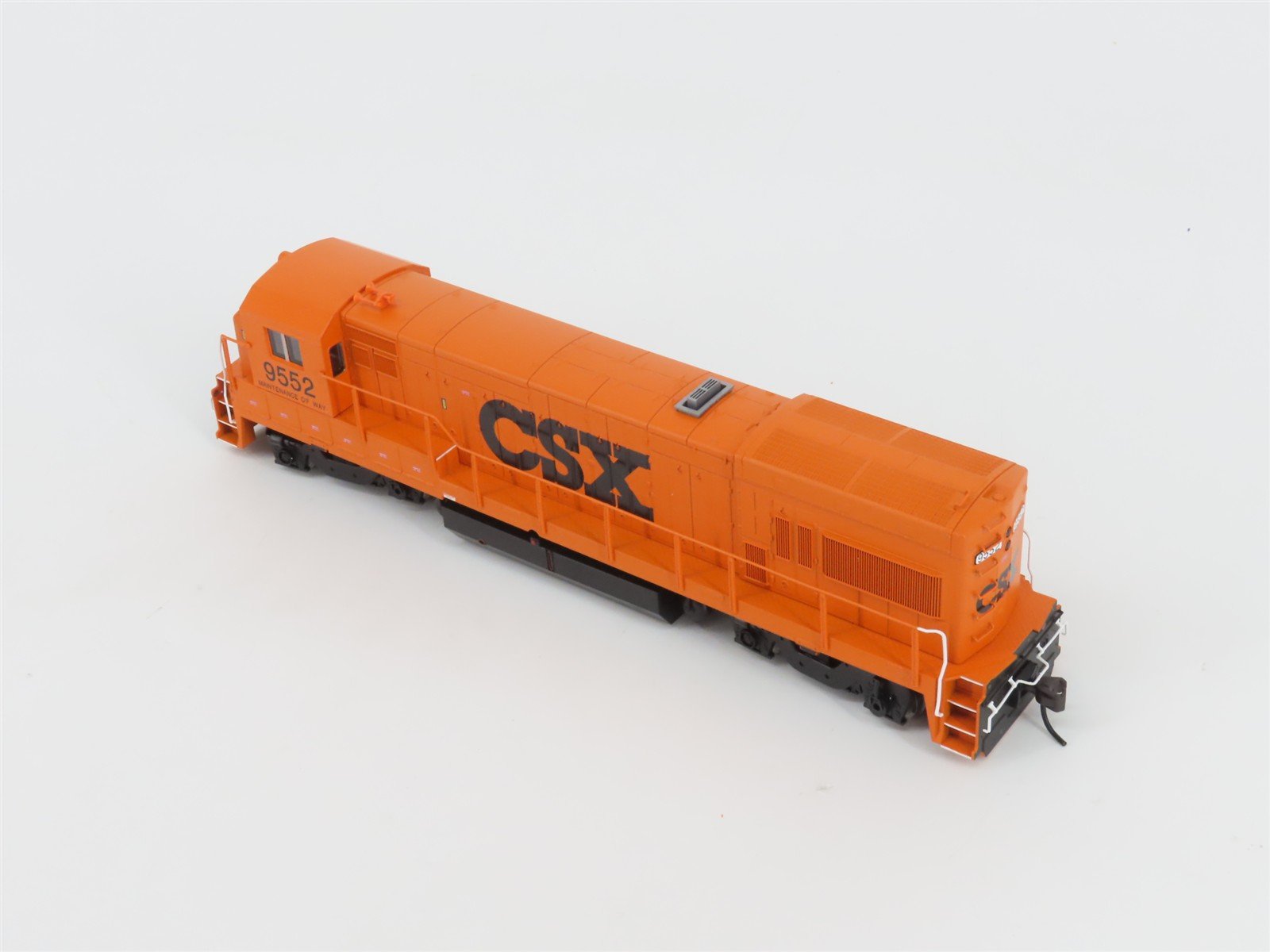 HO Atlas 8273 CSX MofW Maintenance of Way Orange U23B Diesel #9552 - DCC Ready