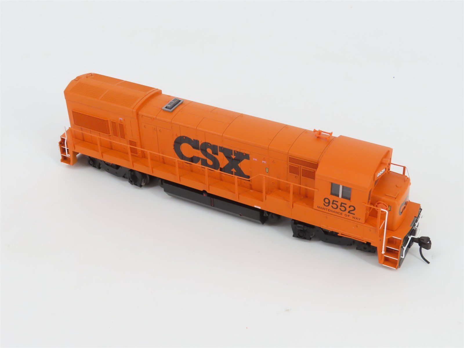 HO Atlas 8273 CSX MofW Maintenance of Way Orange U23B Diesel #9552 - DCC Ready