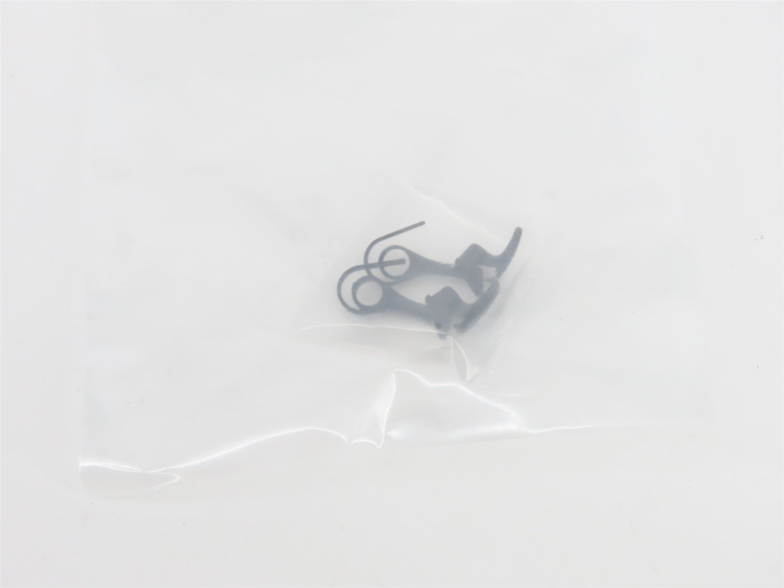 HO Atlas 8583 AMTK Amtrak Northeast Direct AEM-7 Electric #910 - DCC Ready