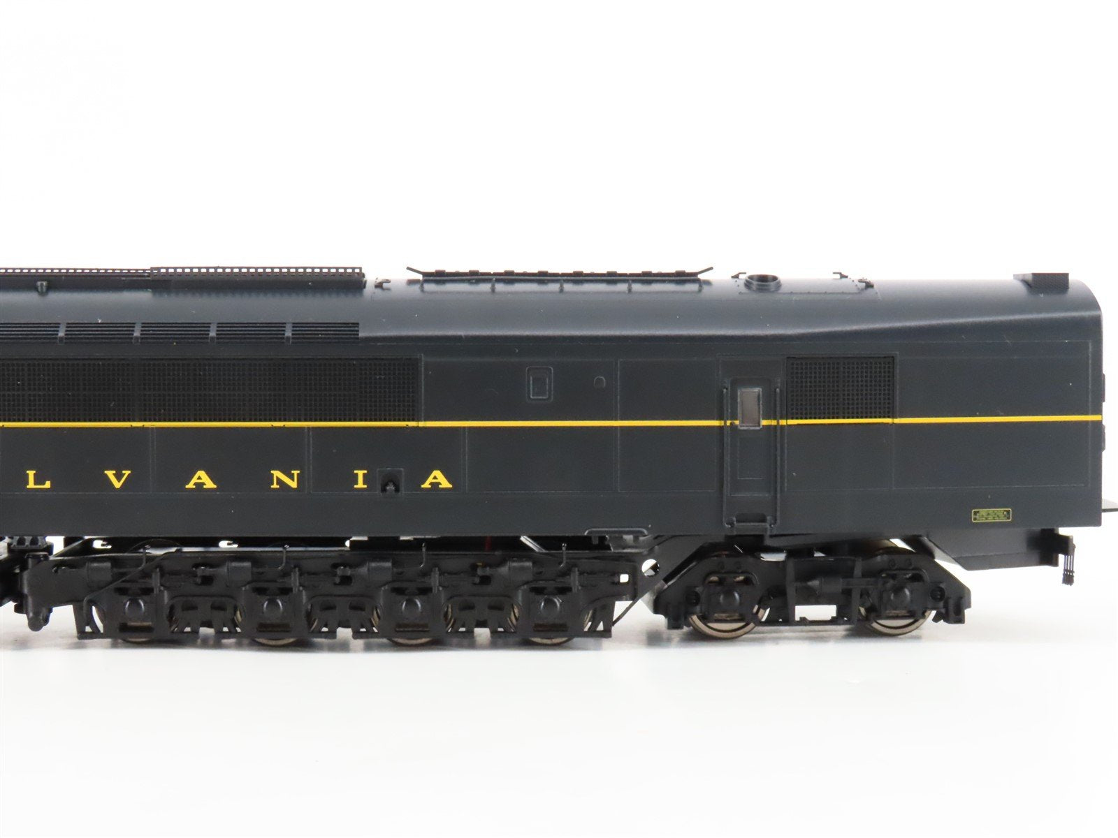 HO Broadway Limited BLI 2092 PRR Pennsylvania Centipede A/A Diesel Set wParagon2