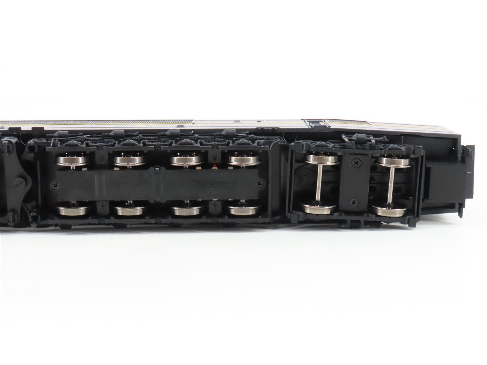 HO Broadway Limited BLI 2092 PRR Pennsylvania Centipede A/A Diesel Set wParagon2