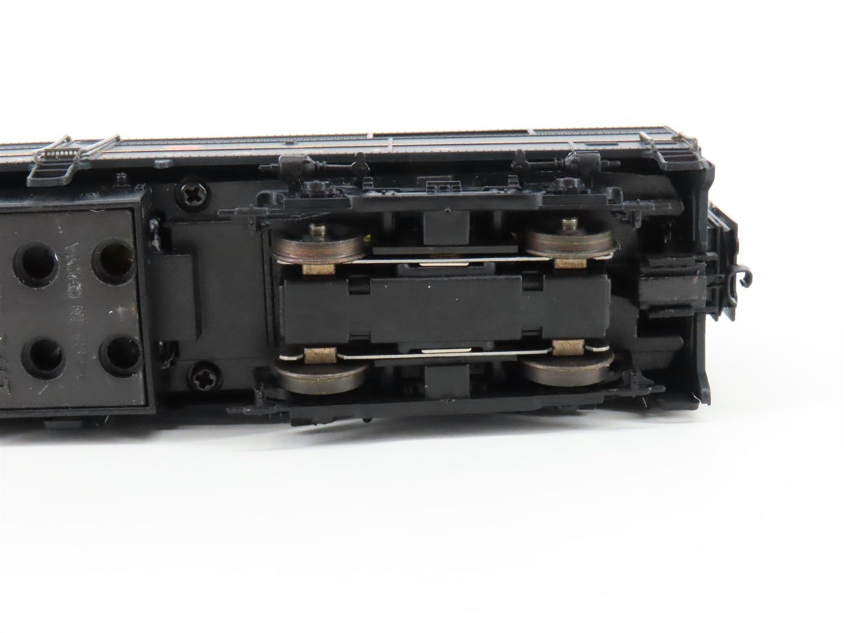 HO Scale Proto 2000 8376 PRR Pennsylvania FB2 Diesel Loco #9620B UNPOWERED