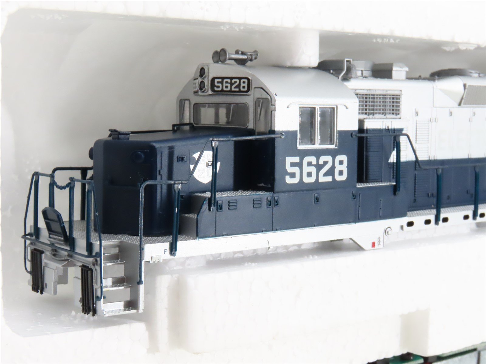 HO Scale Proto 2000 8011 EMD Demonstrator GP20 Diesel Loco #5628 BAD GEARS