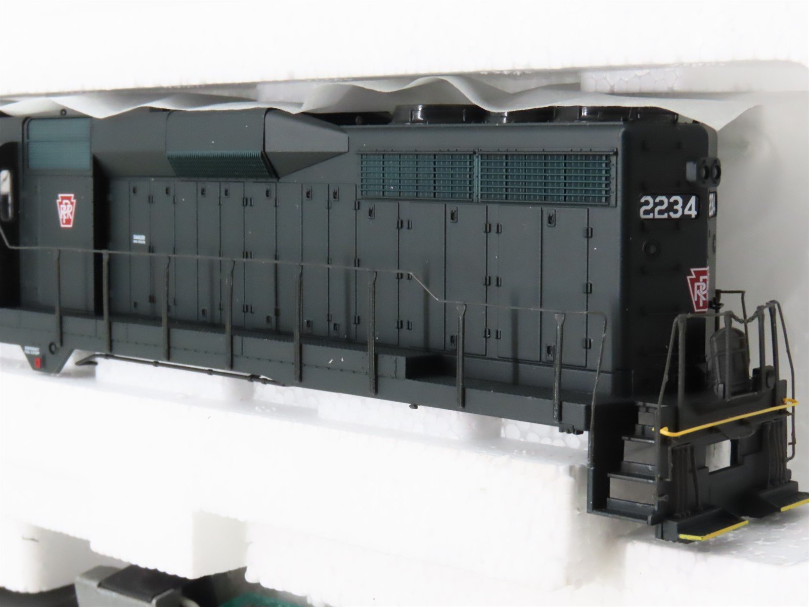 HO Scale Proto 2000 23223 PRR Pennsylvania GP30 Diesel Loco #2234 BAD GEARS