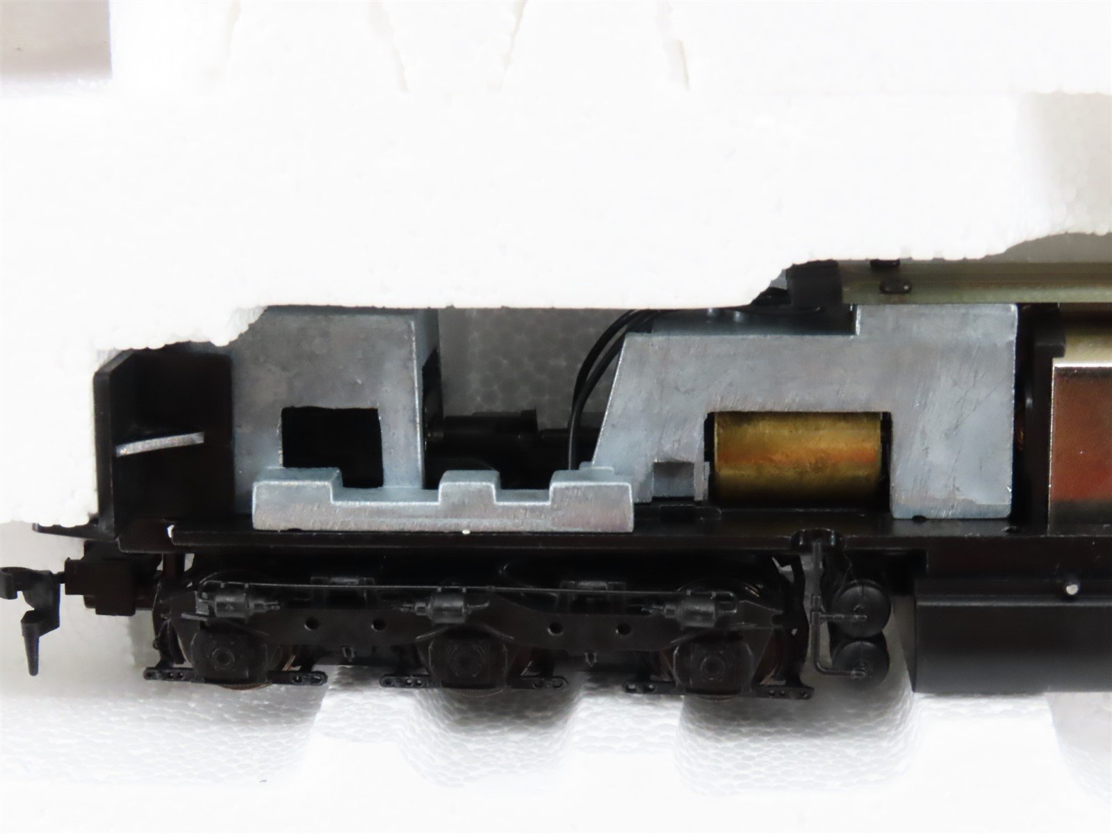 HO Scale Proto 2000 8254 EMD Demonstrator SD7 Diesel Locomotive #991