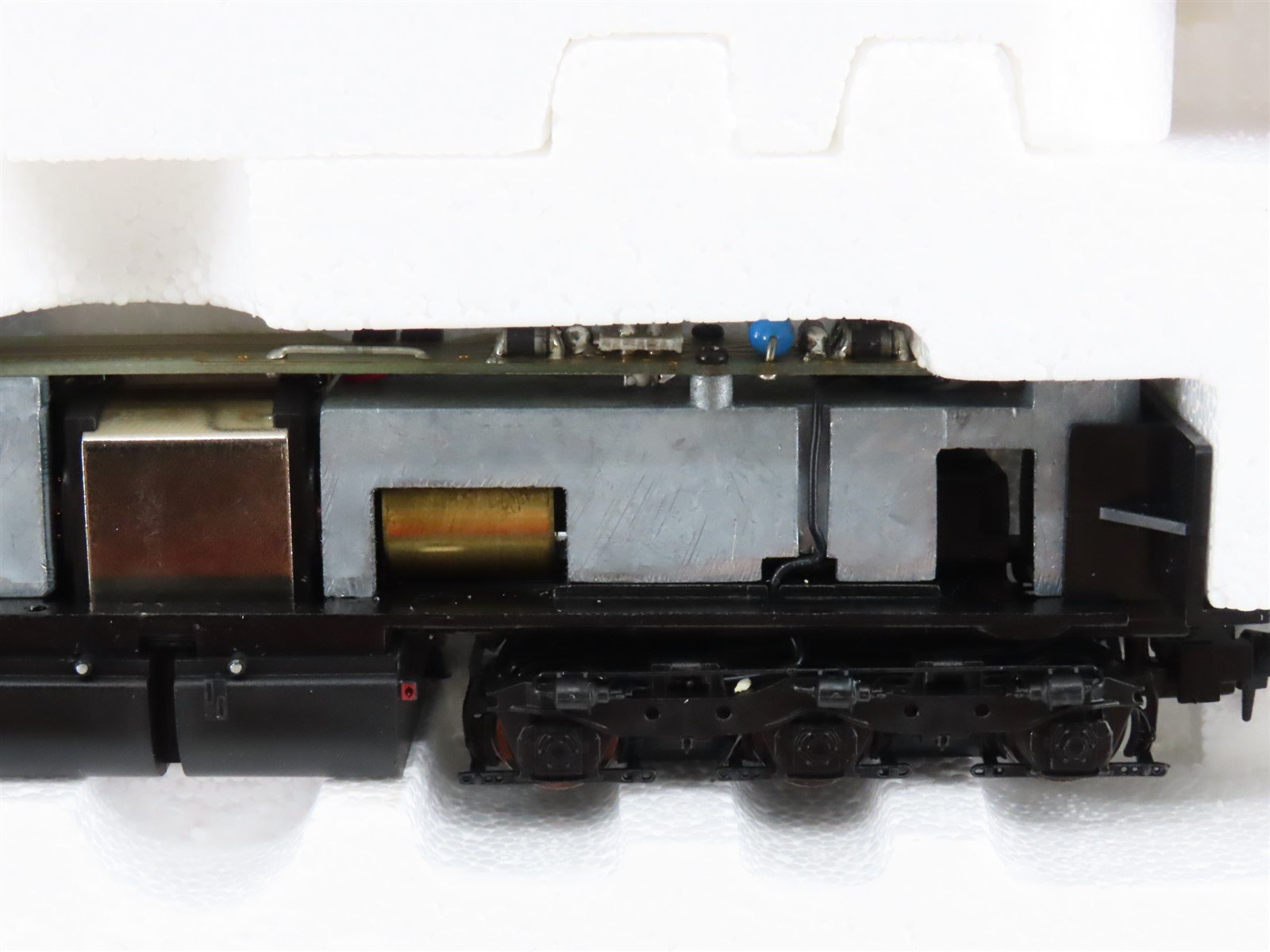 HO Scale Proto 2000 8254 EMD Demonstrator SD7 Diesel Locomotive #991