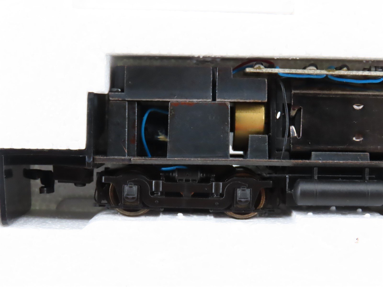 HO Scale Proto 2000 8904 PRR Pennsylvania SW9/1200 Diesel Loco #8529