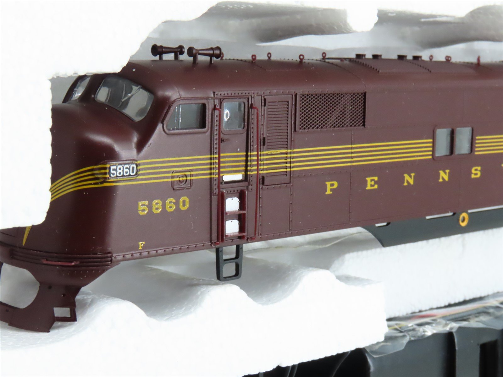 HO Scale Proto 2000 21116 PRR Pennsylvania E7A Diesel Locomotive #5860