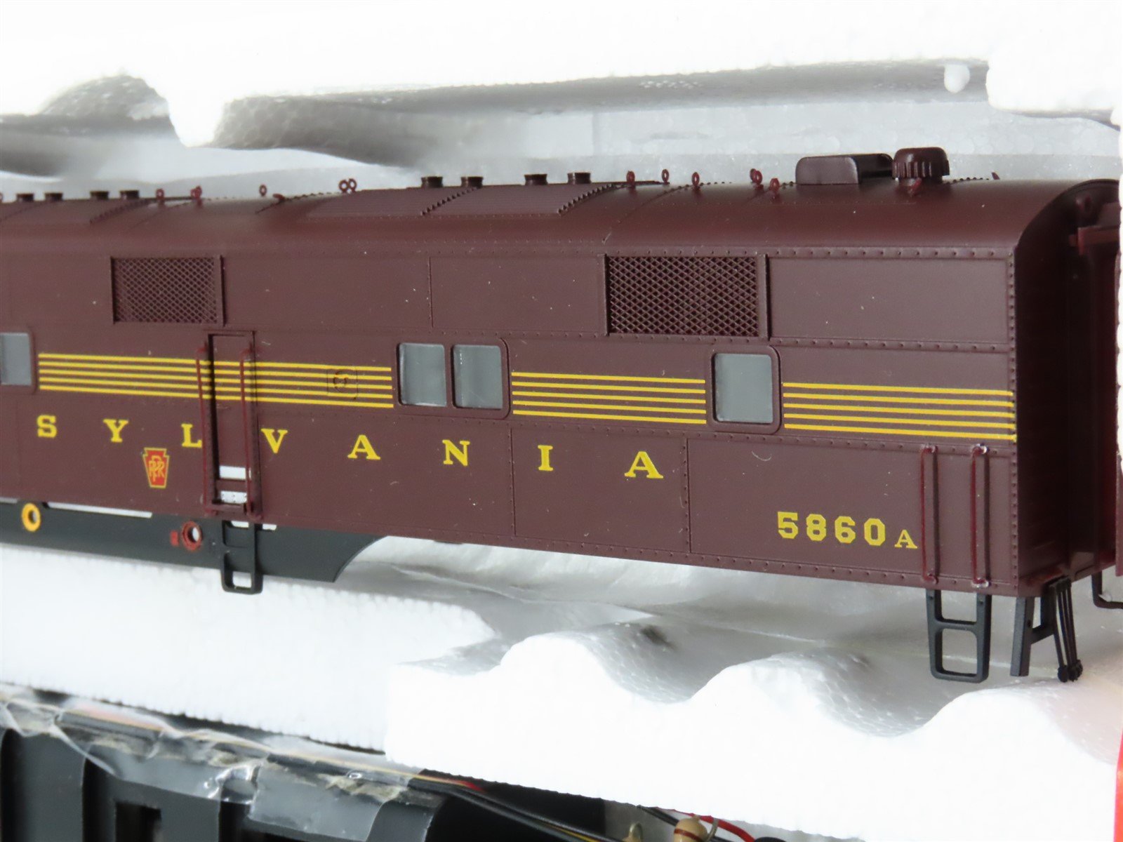 HO Scale Proto 2000 21116 PRR Pennsylvania E7A Diesel Locomotive #5860
