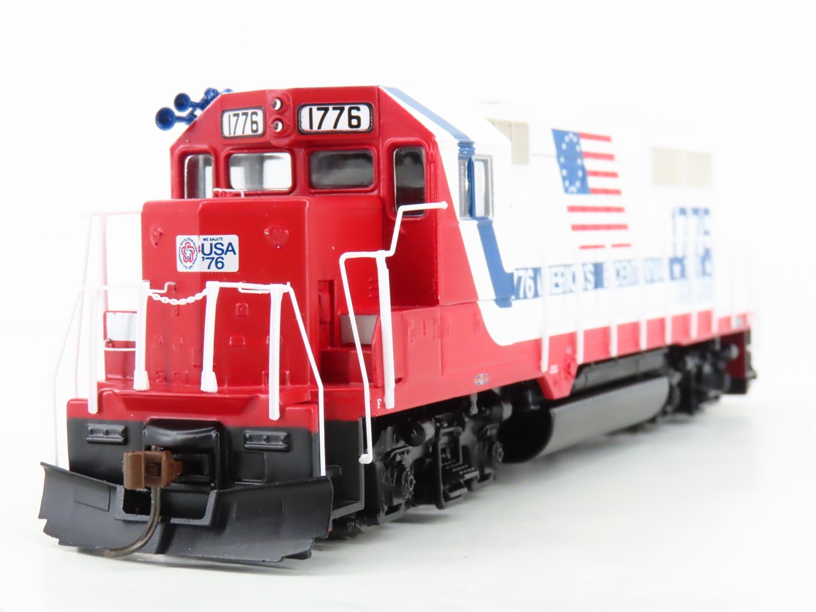 HO Scale Athearn RTR 94223 SOO Line Bicentennial GP35 Diesel Loco #1776