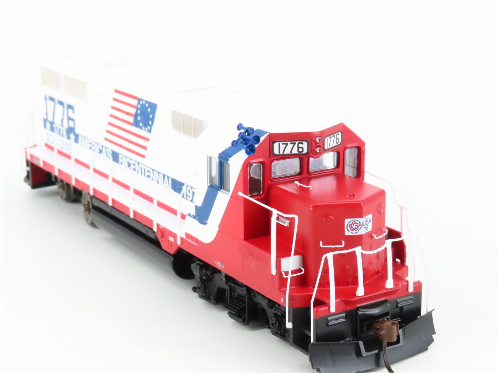 HO Scale Athearn RTR 94223 SOO Line Bicentennial GP35 Diesel Loco #1776