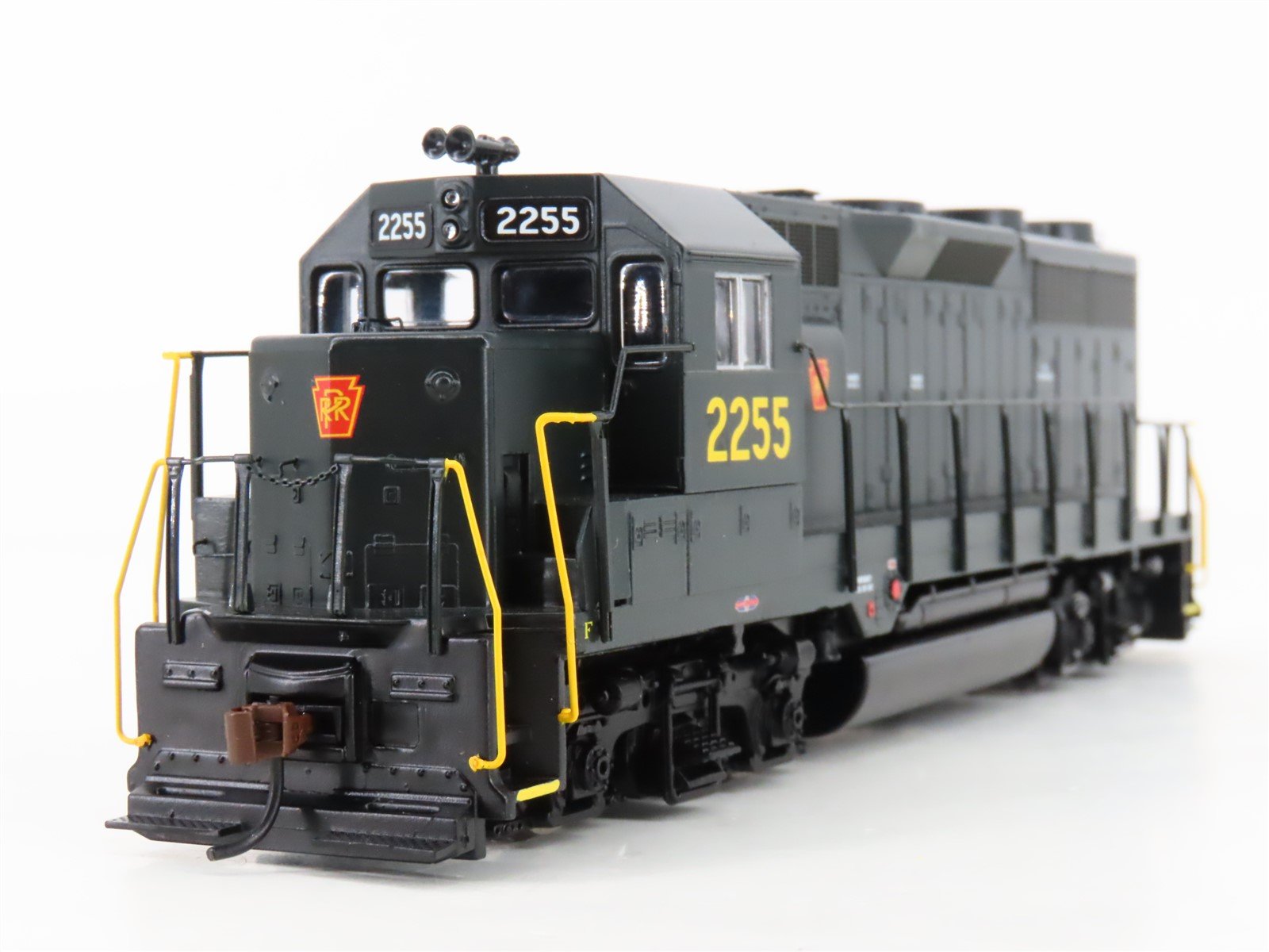 HO Scale Athearn RTR 91753 PRR Pennsylvania GP35 Diesel Locomotive #2255