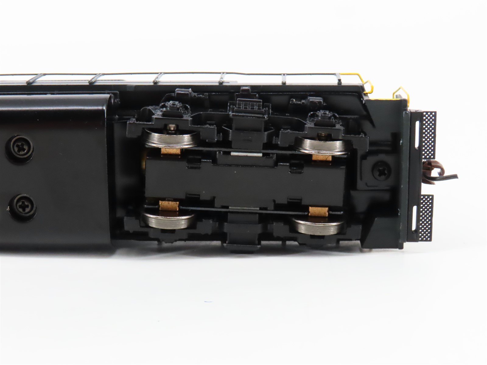 HO Scale Athearn RTR 91753 PRR Pennsylvania GP35 Diesel Locomotive #2255