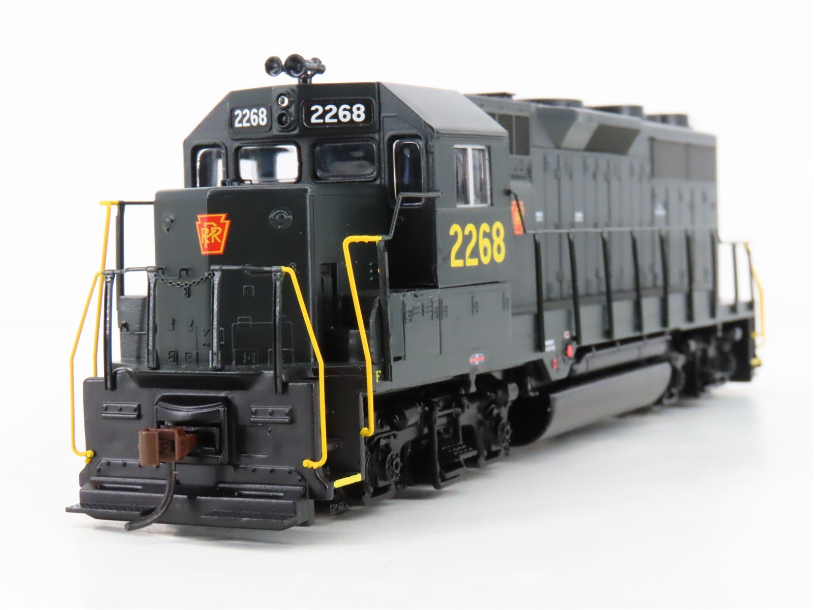 HO Scale Athearn RTR 91754 PRR Pennsylvania GP35 Diesel Locomotive #2268