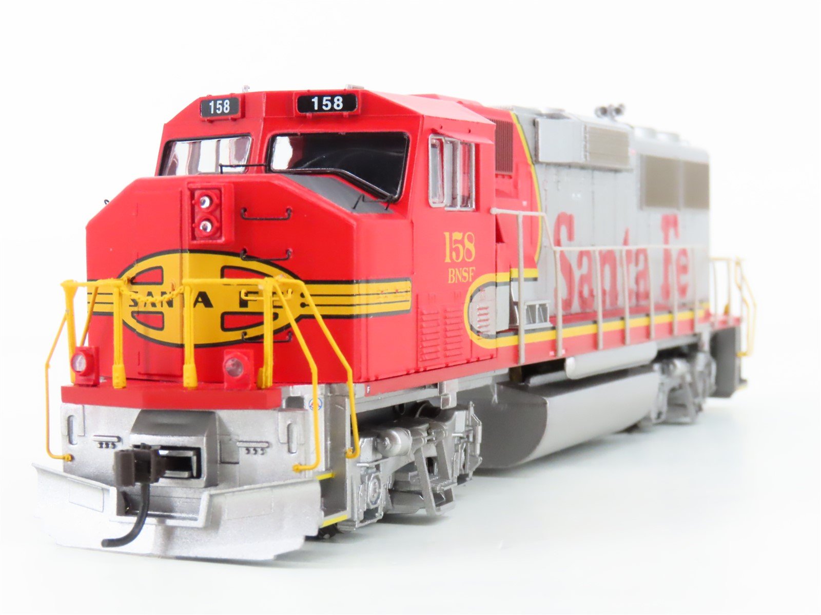 HO Scale Athearn RTR 91513 ATSF BNSF Patch Warbonnet GP60M Diesel Loco #158