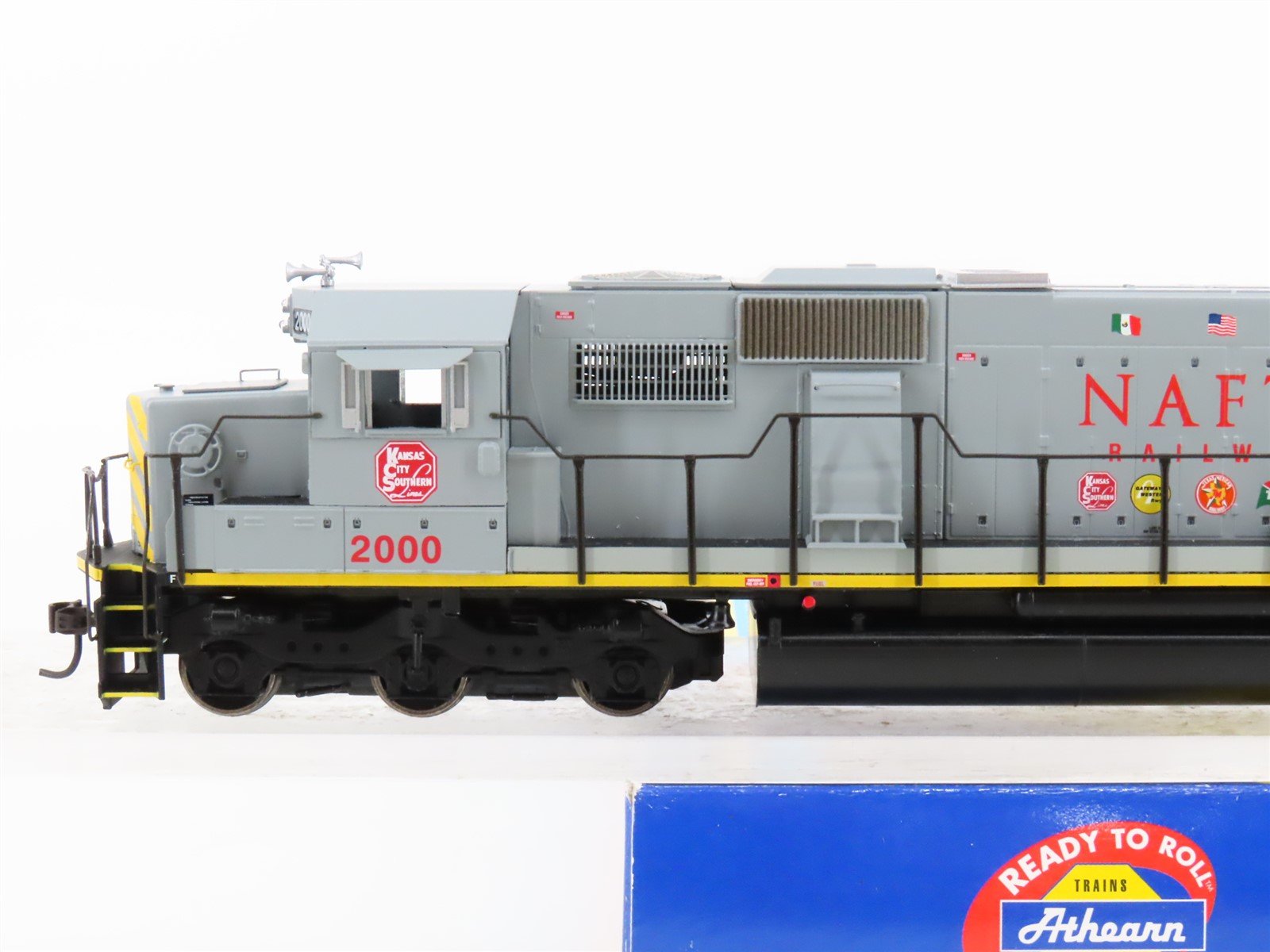 HO Scale Athearn RTR 8075 KCS NAFTA Railway SD50 Diesel Locomotive #2000