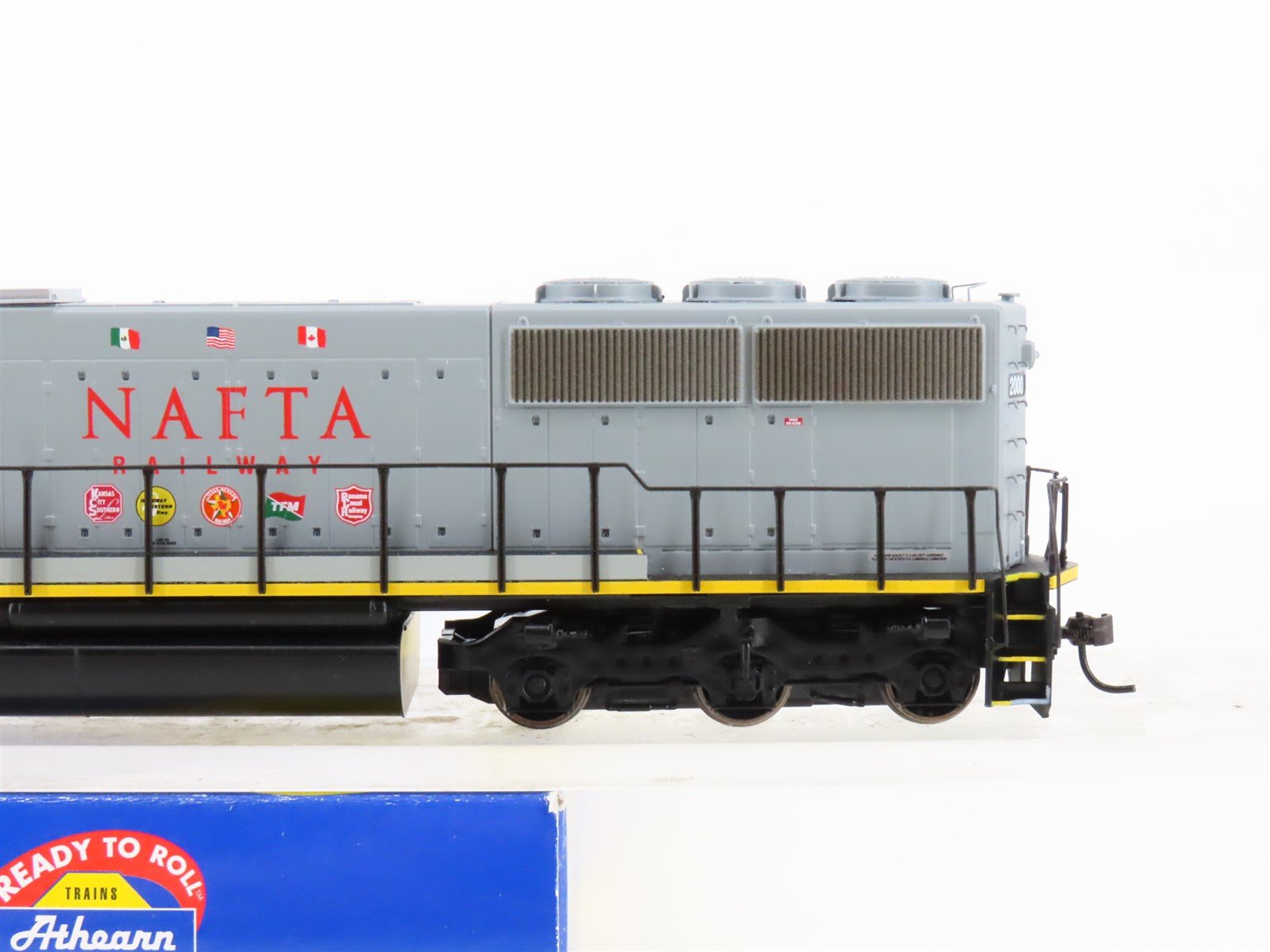 HO Scale Athearn RTR 8075 KCS NAFTA Railway SD50 Diesel Locomotive #2000