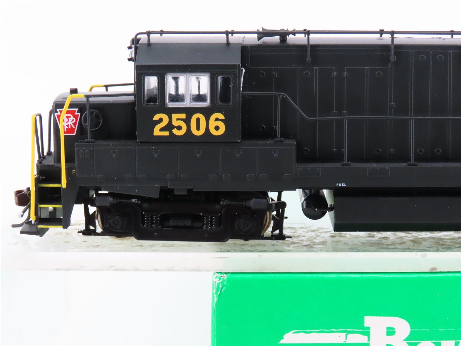 HO Scale Bowser 691-23107 PRR Pennsylvania U25B Diesel Locomotive #2506