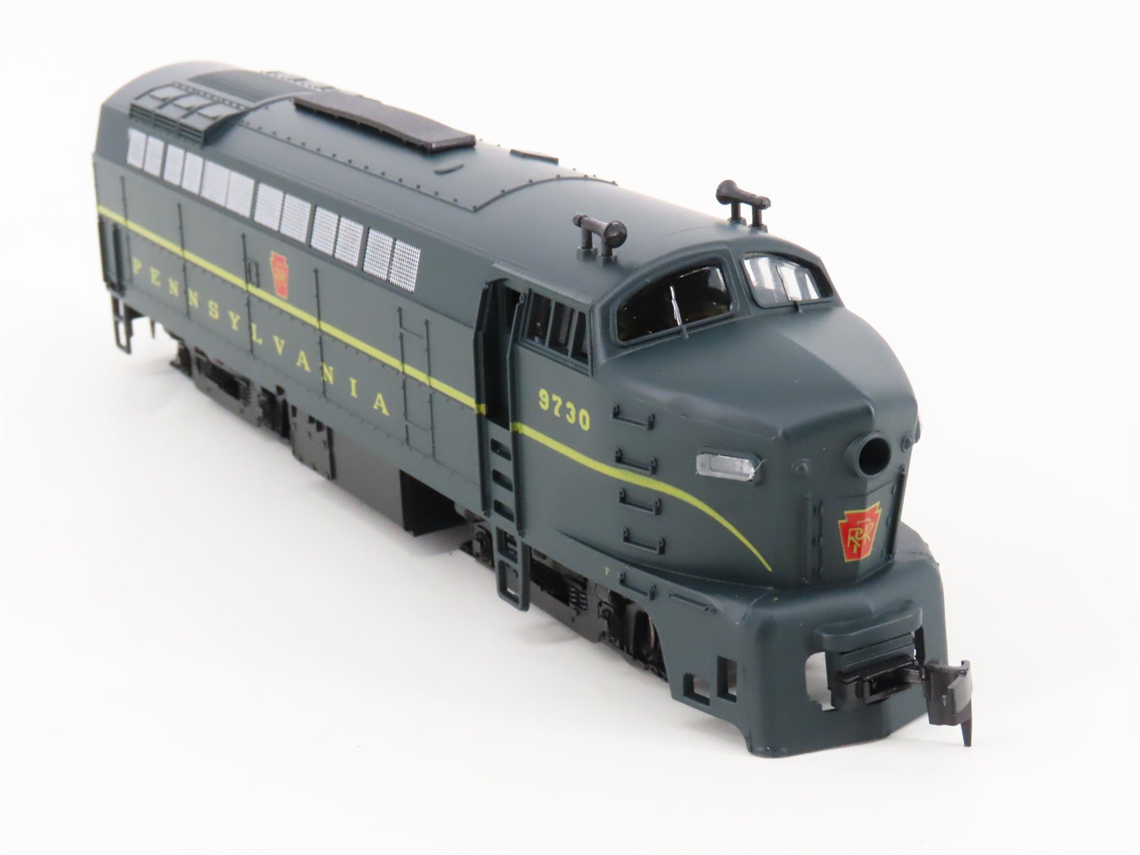 HO Scale E-R Models 040-4101-4 PRR Pennsylvania RF16A Sharknose Diesel #9730