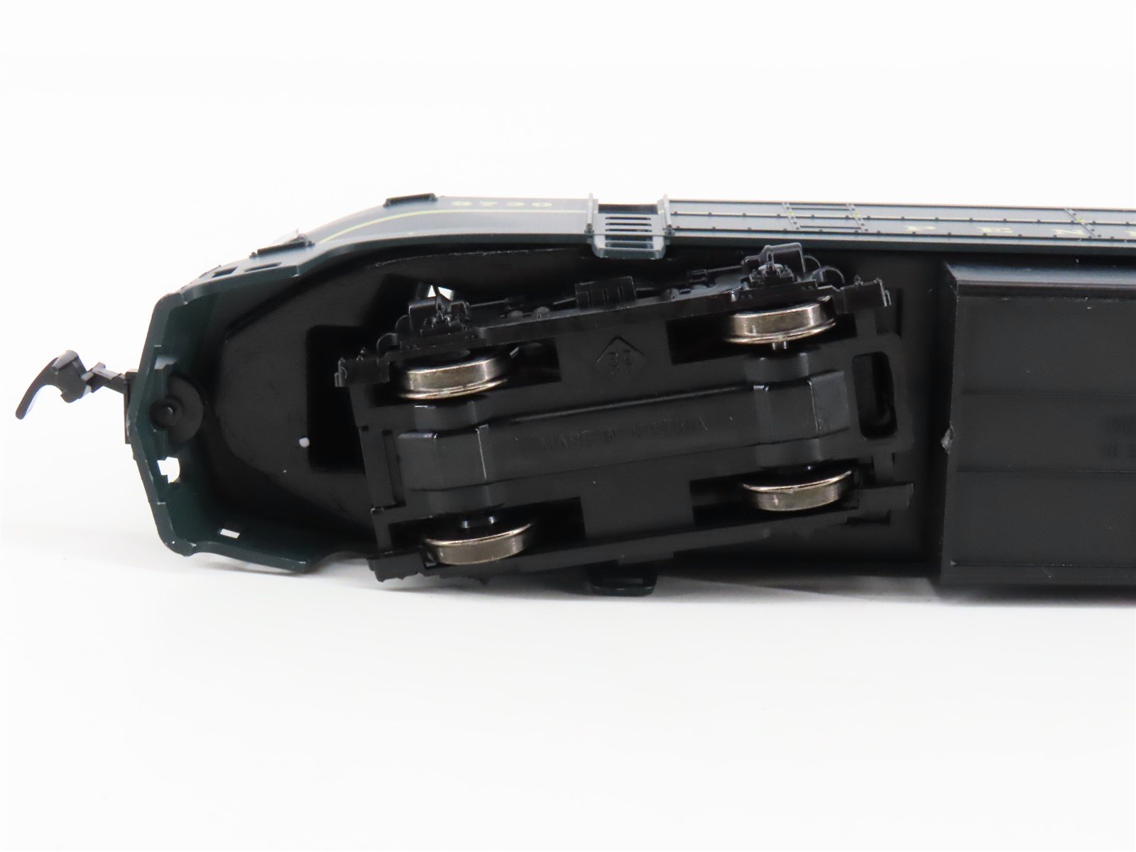 HO Scale E-R Models 040-4101-4 PRR Pennsylvania RF16A Sharknose Diesel #9730