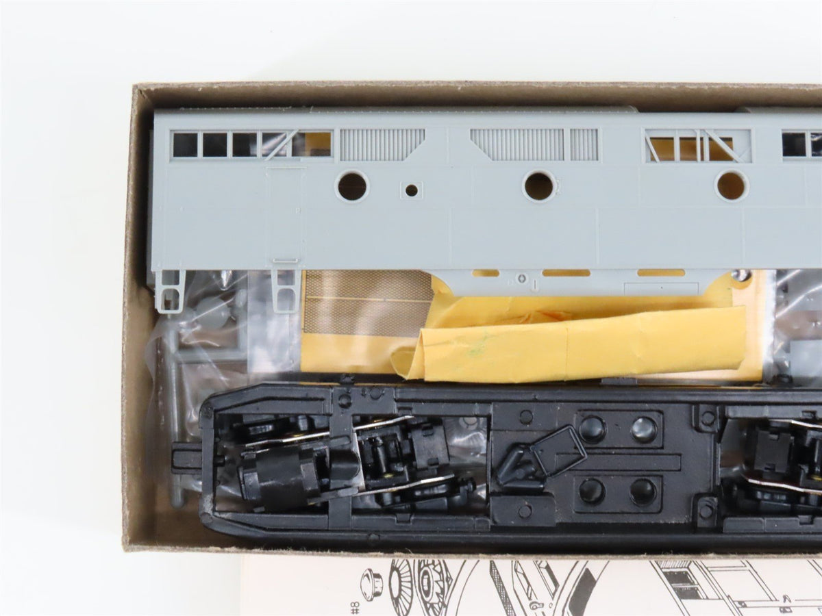 HO Scale Highliners 1004 Undecorated FB Diesel Locomotive Kit UNPOWERED