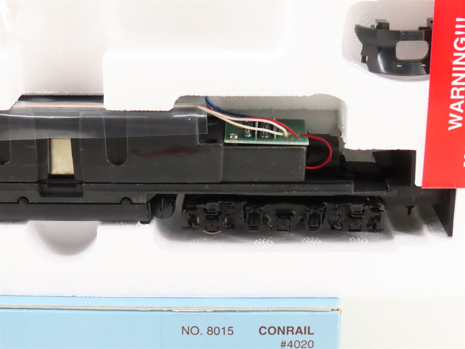 HO Scale Proto 2000 8015 CR Conrail EMD E8/9A Diesel Locomotive #4020