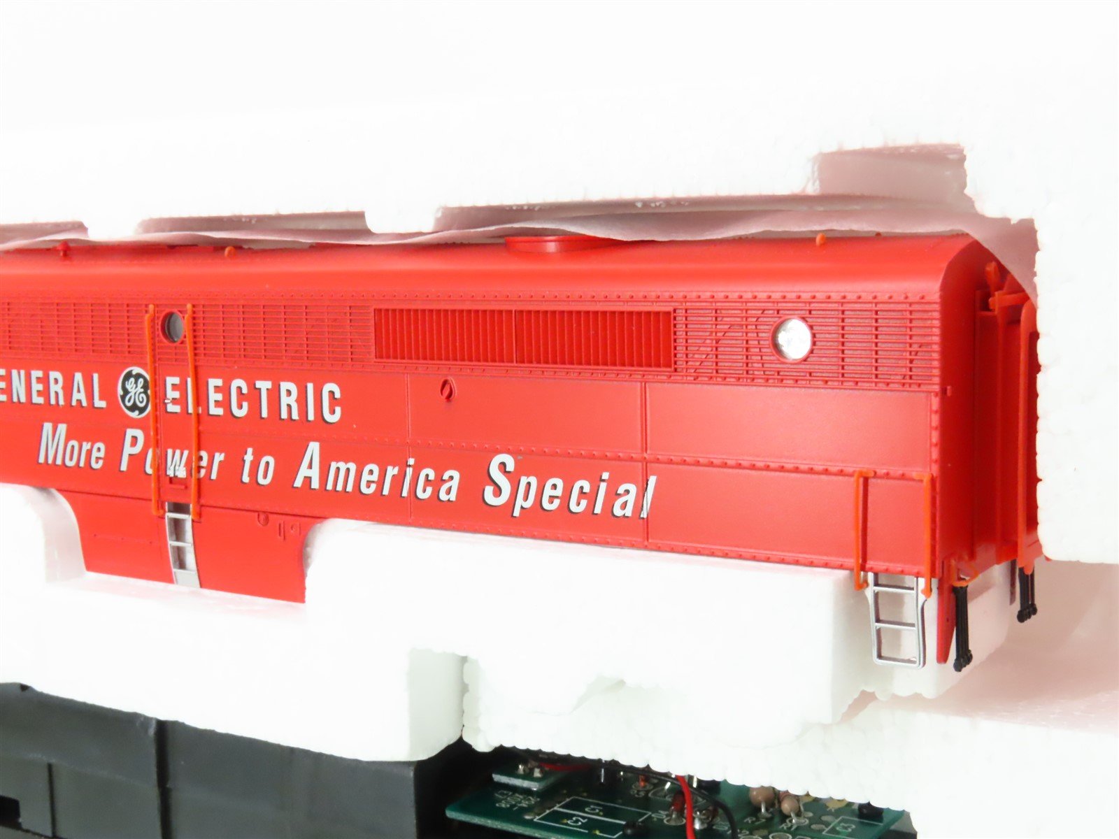 HO Scale Proto 2000 30963 ALCO Demonstrator PA/PB Diesel Set - DCC Ready