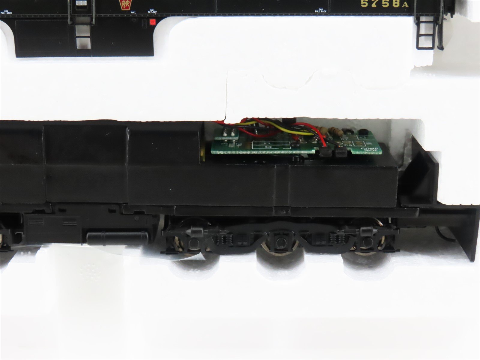 HO Scale Proto 2000 30475 PRR Pennsylvania ALCO PA Diesel #5758A - DCC Ready